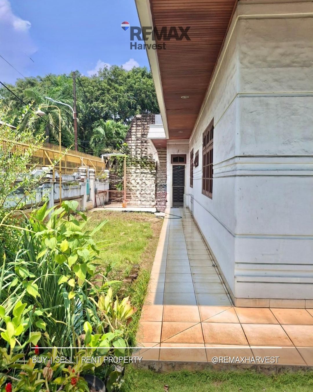 Rumah Hoek Muara Karang 4